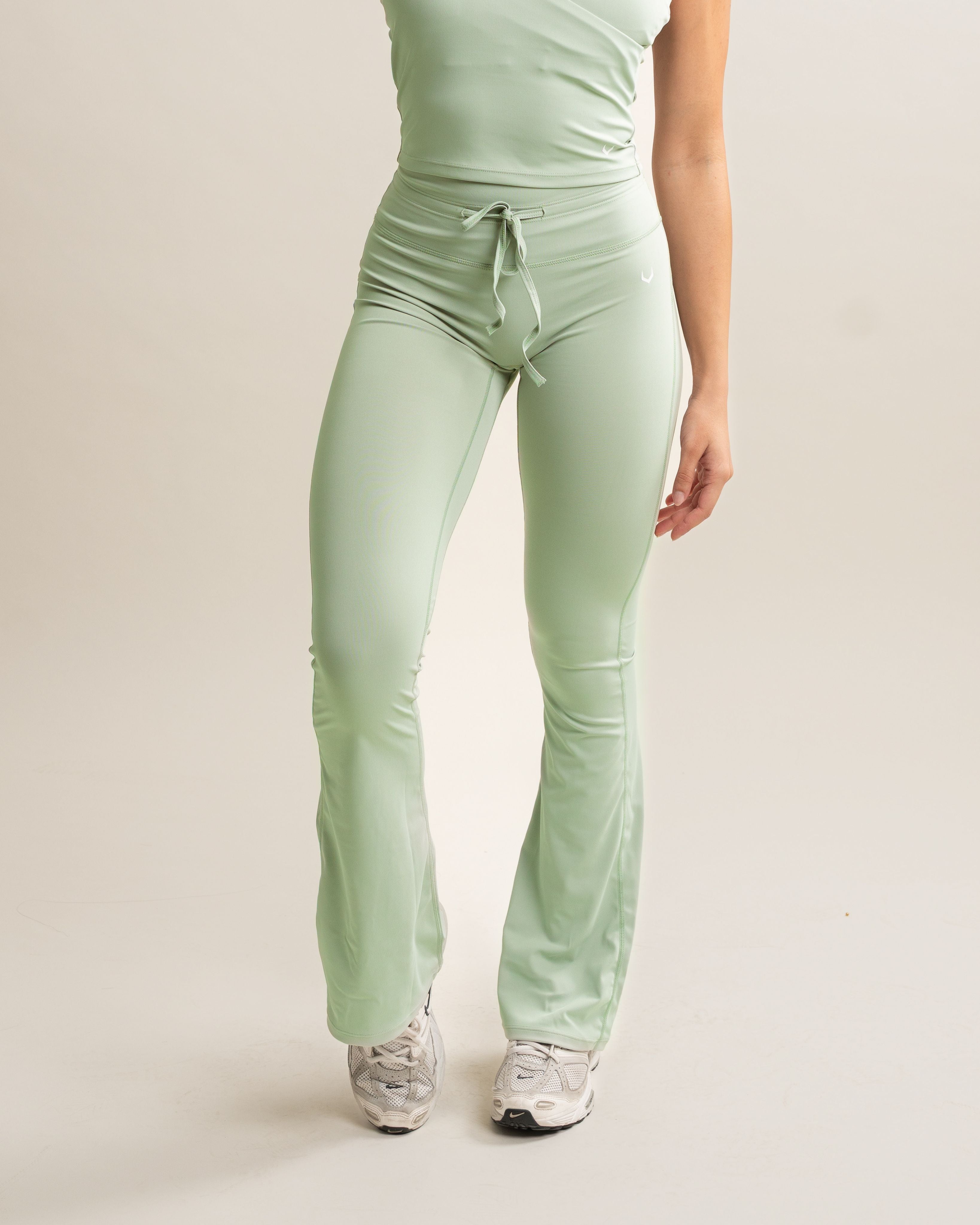 Flow Flare Leggings - Matcha